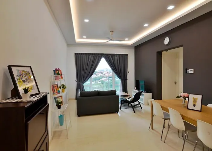 Comfy 2Br Tritower Suite Next To Jb Ciq, Jbcc & Capri