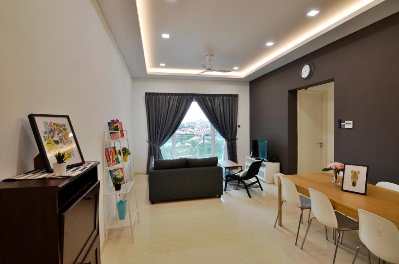 Apartment Comfy 2br Tritower Next To Jb Ciq, Jbcc & Capri