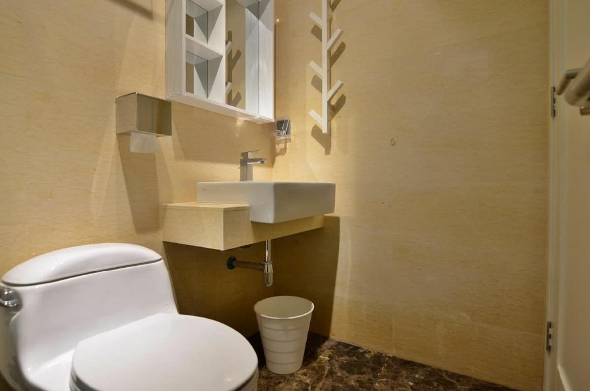 Apartment Comfy 2br Tritower Next To Jb Ciq, Jbcc & Capri *