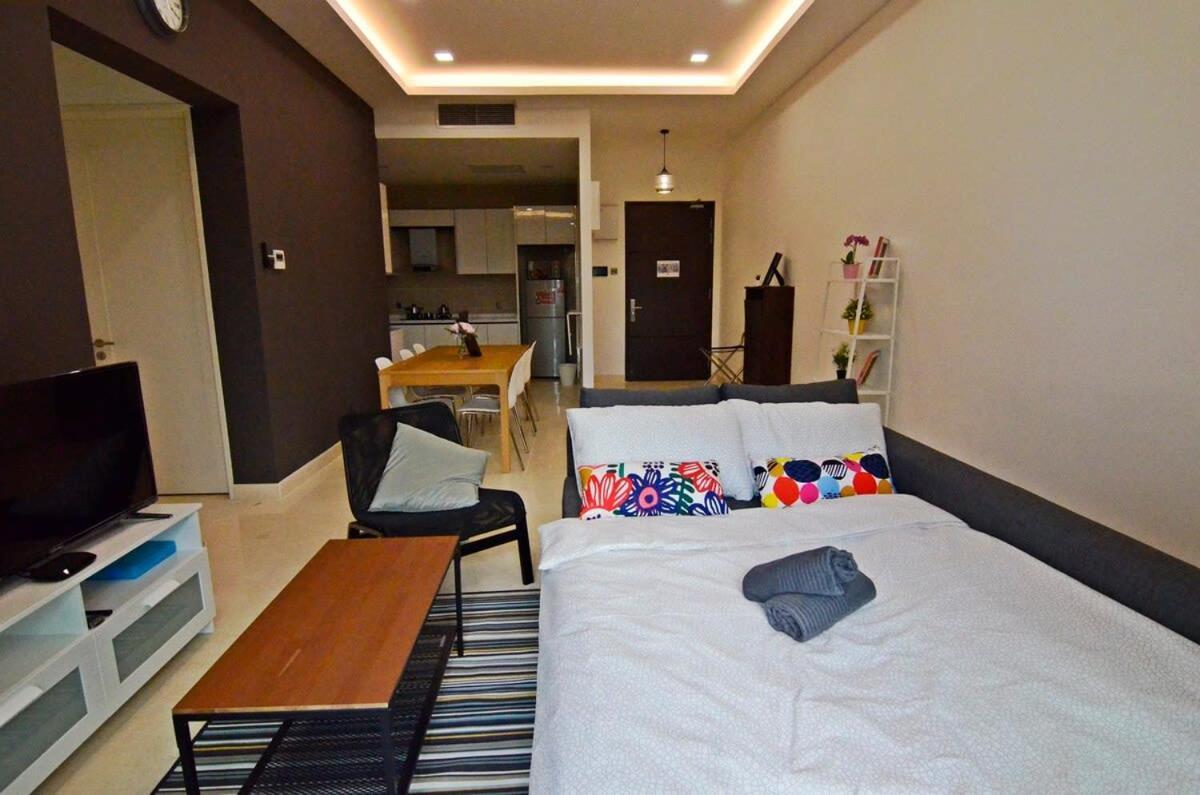 Comfy 2br Tritower Next To Jb Ciq, Jbcc & Capri Johor Bahru