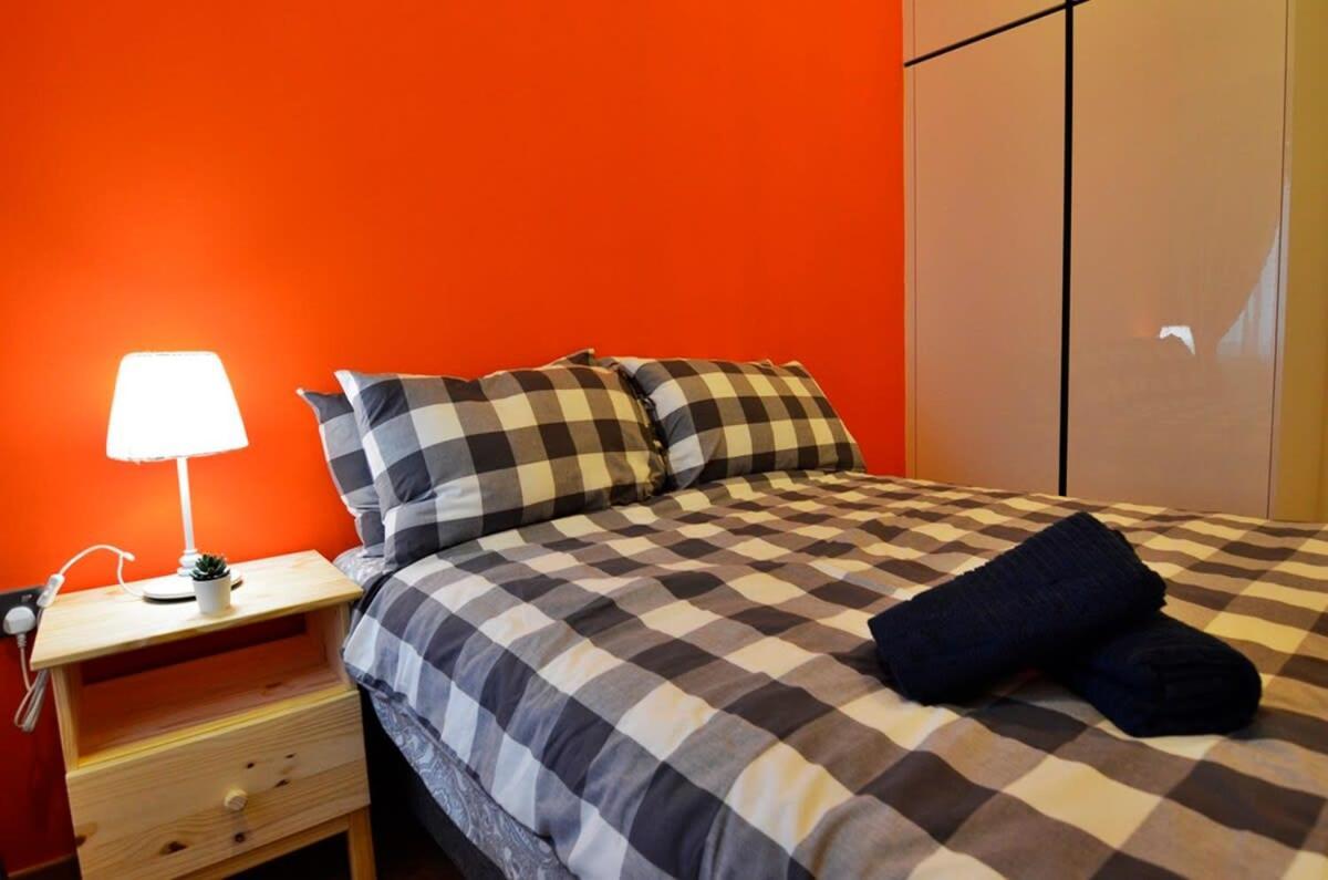 Apartment Comfy 2br Tritower Next To Jb Ciq, Jbcc & Capri Johor Bahru
